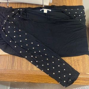 Michael kors 3x black top with studded sleeves